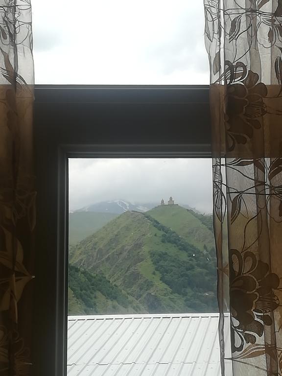Nikoloz Guesthouse カズベギ エクステリア 写真