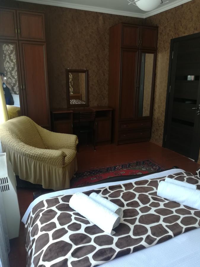 Nikoloz Guesthouse カズベギ エクステリア 写真