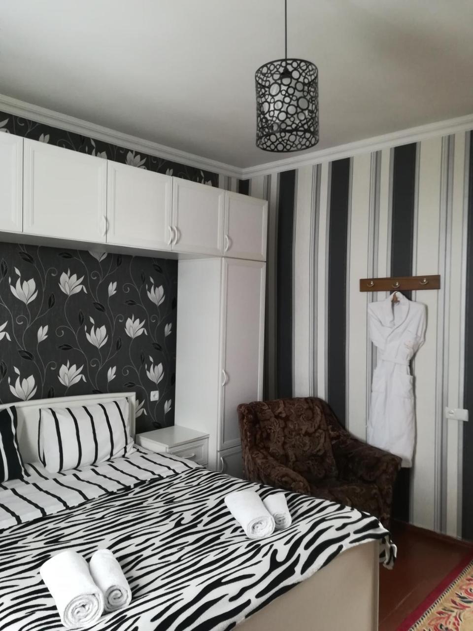 Nikoloz Guesthouse カズベギ エクステリア 写真