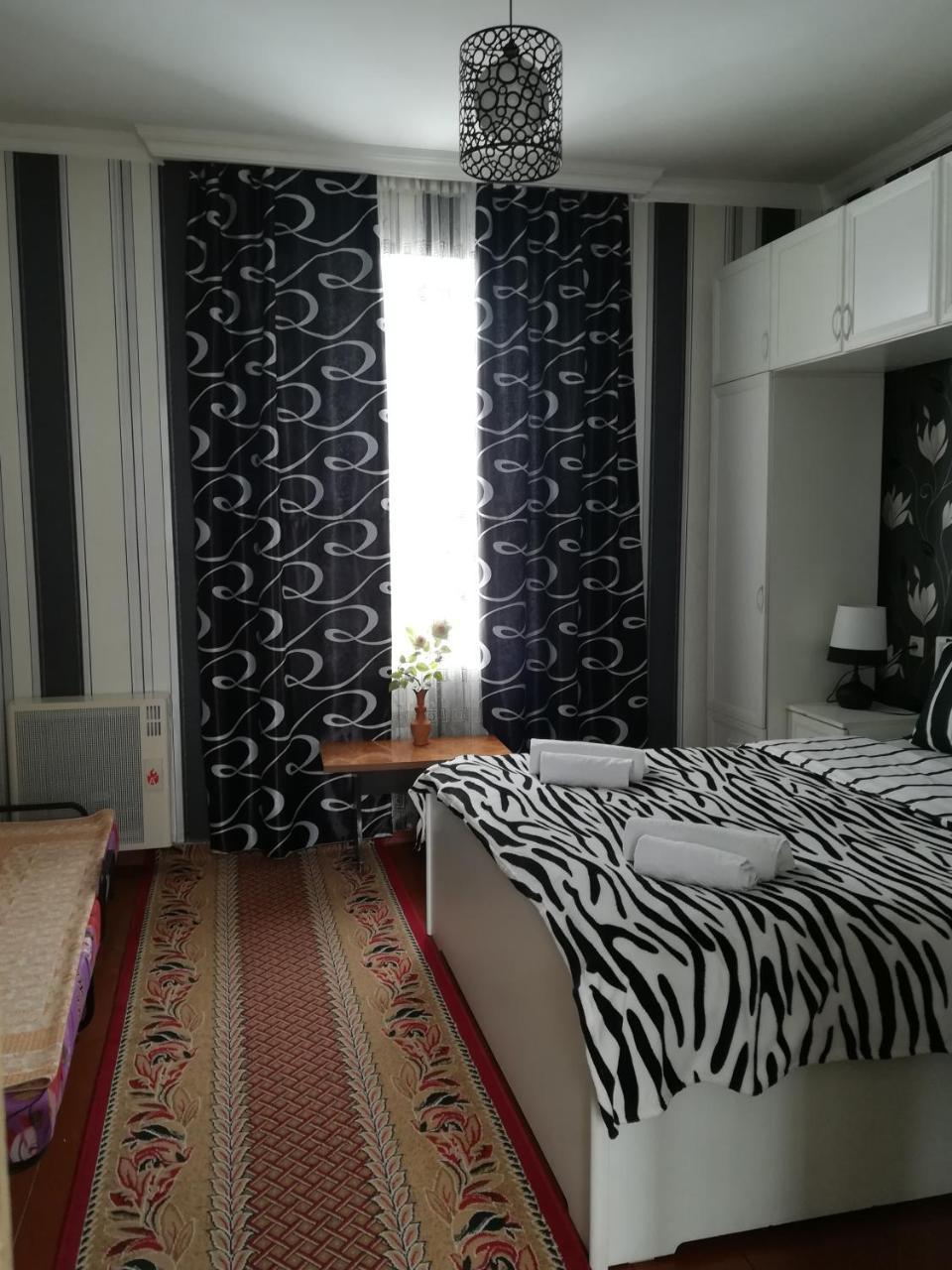 Nikoloz Guesthouse カズベギ エクステリア 写真