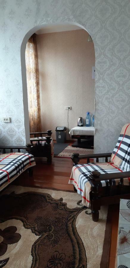Nikoloz Guesthouse カズベギ エクステリア 写真